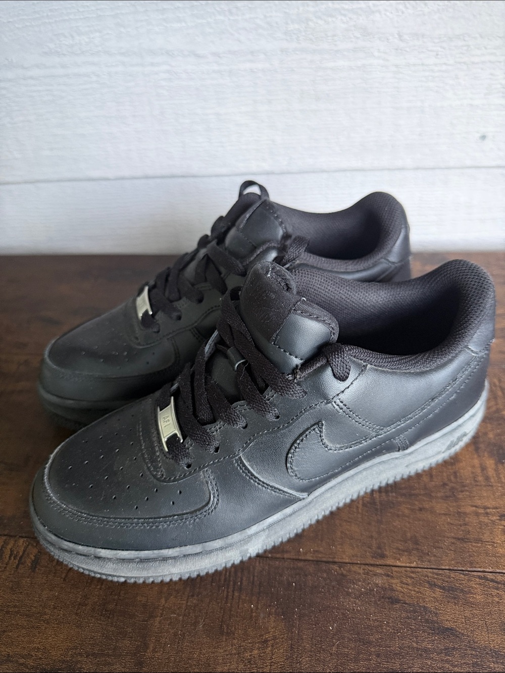 Nike Kids Black Low-Top Sneakers
